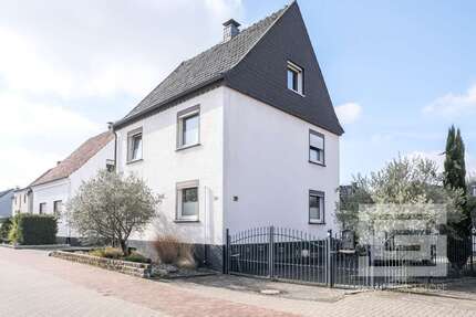 Haus Langenfeld - 5 Zimmer, 120 m&sup2;, 479.000&euro; | Angebot:26253956