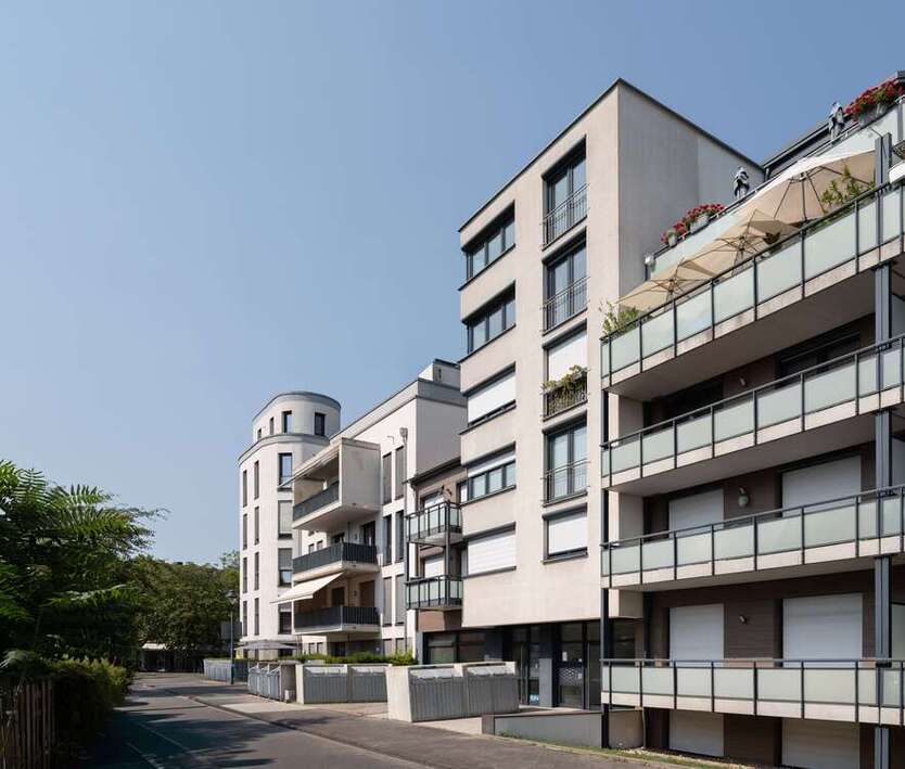 Wohnung zum Mieten in Düsseldorf 2.700 € 140 m²