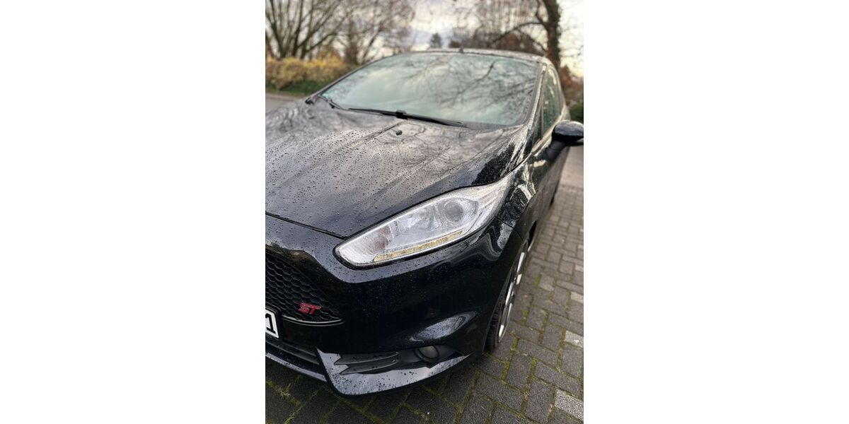 Ford Fiesta 116.000 km 11.500 &euro; Troisdorf 53842