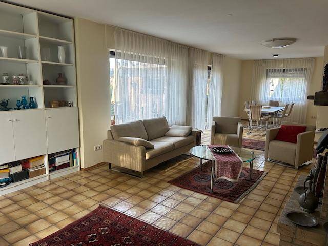 Einfamilienhaus Sankt Augustin Mülldorf - 6 Zimmer, 180 m&sup2;, 750.000&euro; | Angebot:26093078