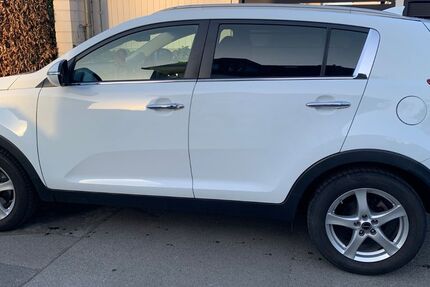 Kia Sportage 112.800 km 11.800 &euro; Solingen 42699