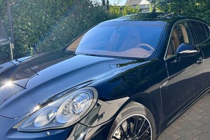 Porsche Panamera 198.000 km 22.900 &euro; Lohmar 53797