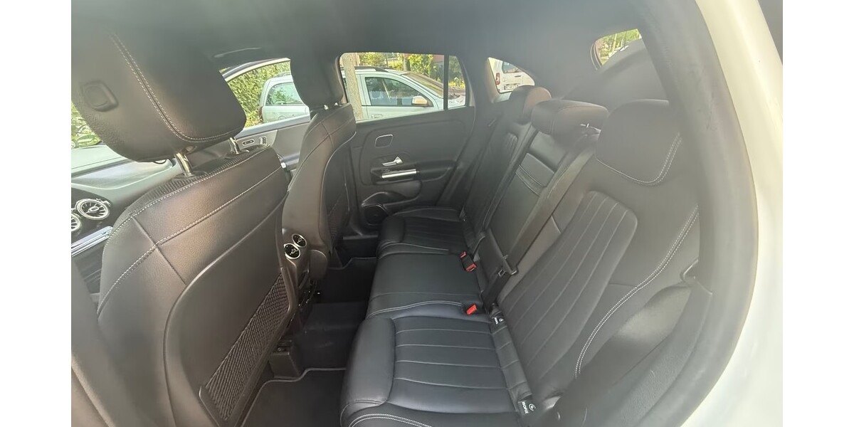 Mercedes-Benz GLA-Klasse 77.300 km 32.900 &euro; Köln 50667