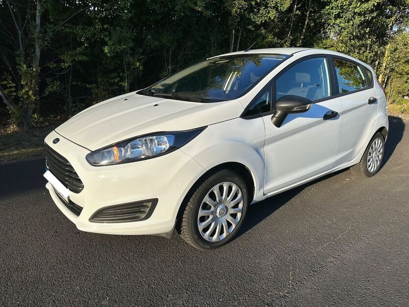 Ford Fiesta 37.200 km 7.990 € Niederkassel 53859