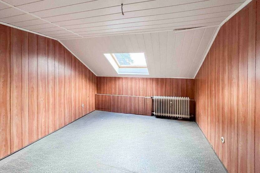 Reihenendhaus mit großem Garten und Garage in Toplage - bereit für Ihre Ideen!