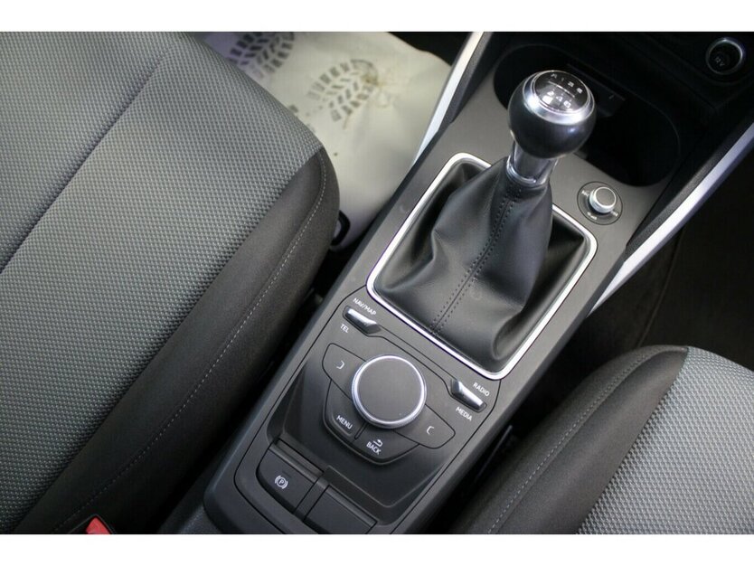 Audi Q2 30 TFSI design 86.795 km 15.980 € Euskirchen 53881