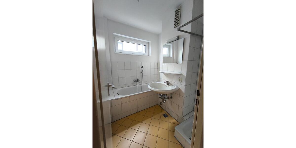 Hochparterre Siegburg - 3 Zimmer, 72 m&sup2;, 230.000&euro; | Angebot:24774575