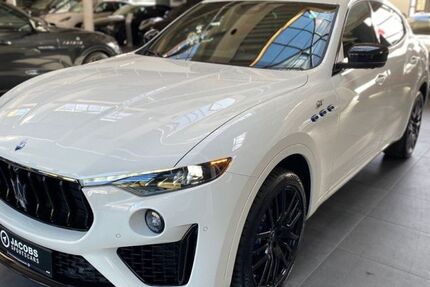 Maserati Levante 16.990 km 56.980 &euro; Köln 50829