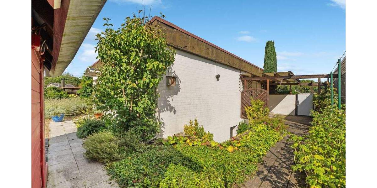 Bungalow Dormagen Hackenbroich - 8 Zimmer, 239 m&sup2;, 549.000&euro; | Angebot:26230626