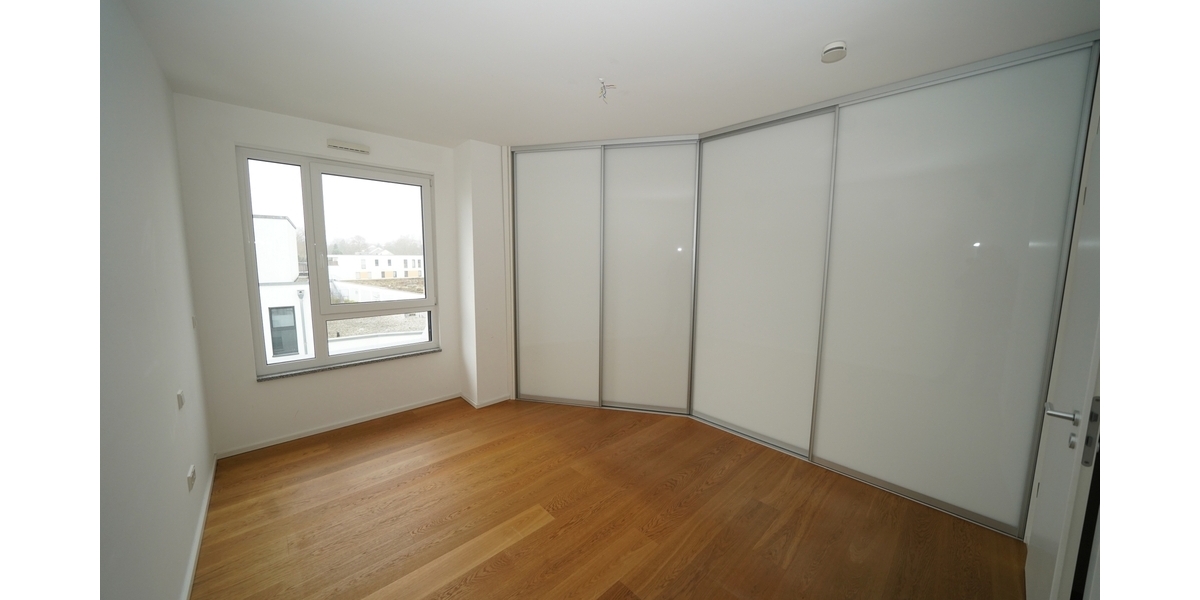 Hier lässt sichs leben! - Traumhafte 4-Zimmer-Wohnung mit 2 Bädern und einer sonnigen Dachterrasse 4 zimmer