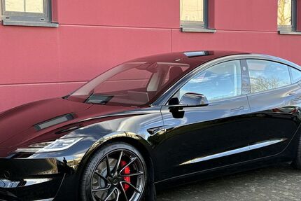 Tesla Model 3 17.310 km 52.600 &euro; Brühl 50321