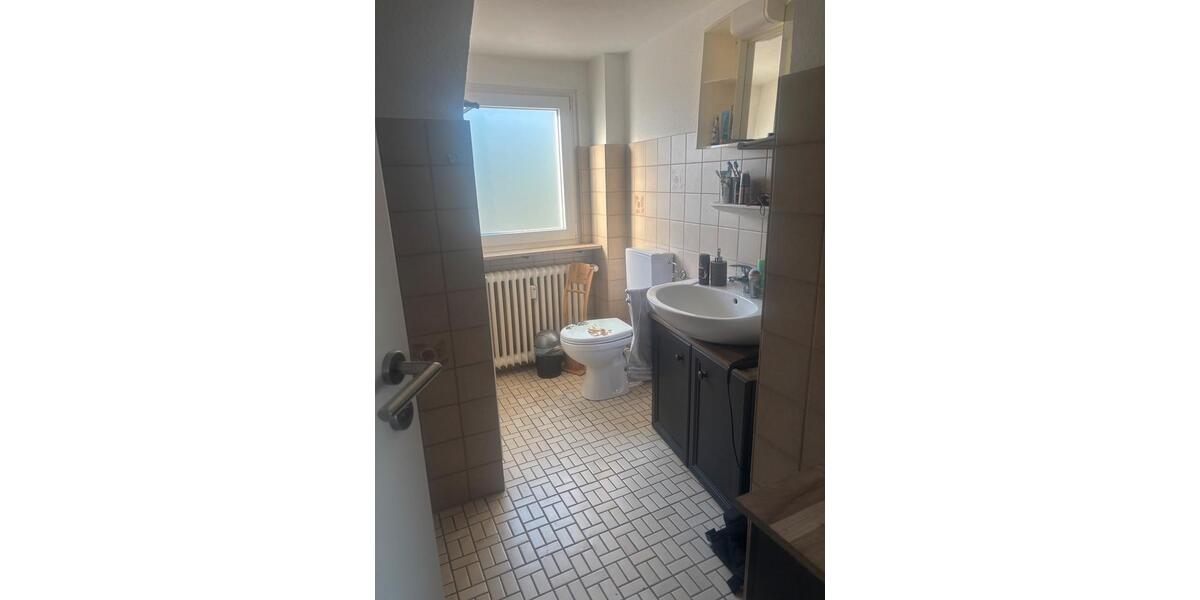 Dachgeschoßwohnung Bergisch Gladbach Gronau - 3 Zimmer, 63 m&sup2;, 850&euro; | Angebot:26271488