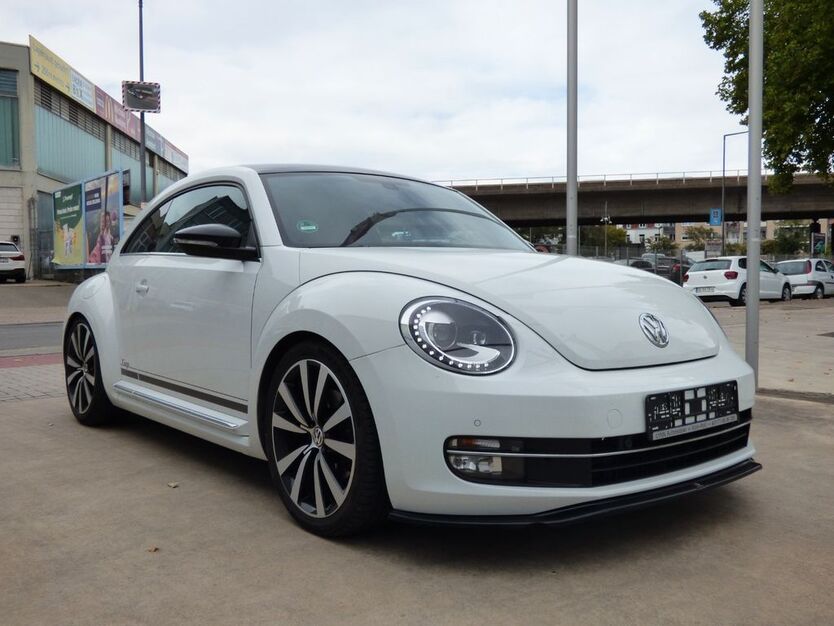 VW Beetle 109.000 km 11.900 € Köln 51105
