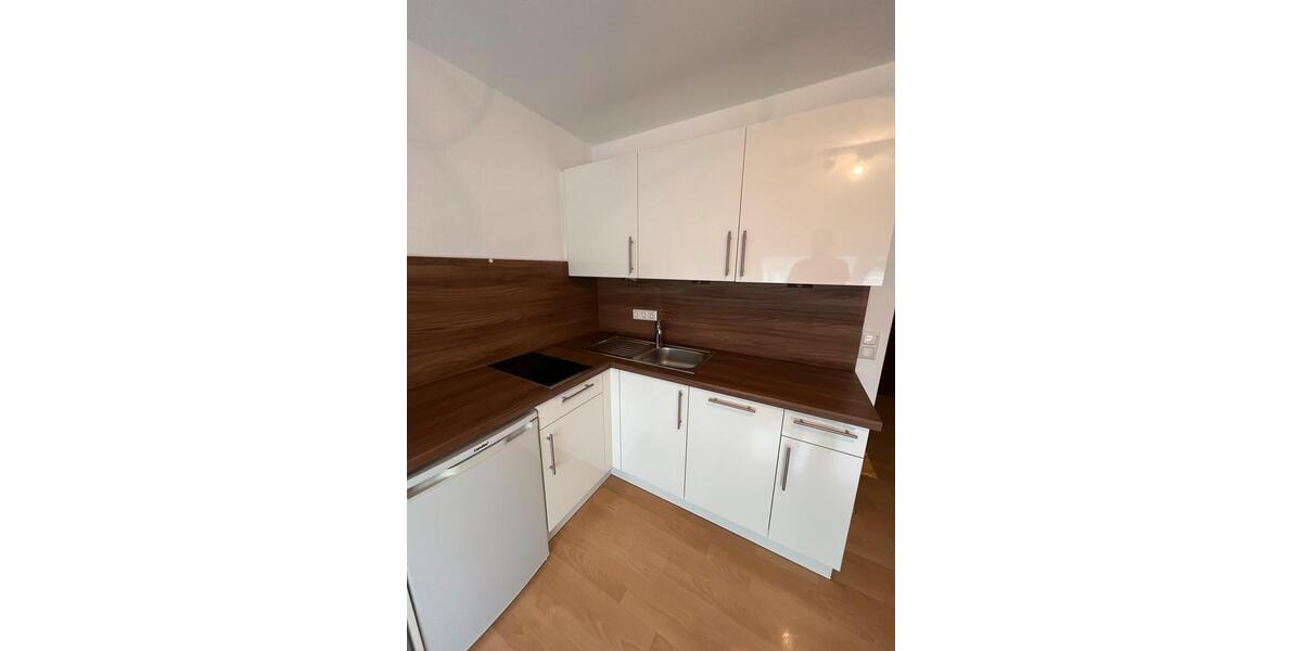 Dachgeschoßwohnung Bornheim - 1 Zimmer, 18 m&sup2;, 580&euro; | Angebot:26323570