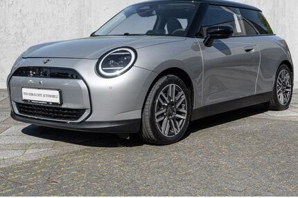 Mini Cooper E 9.795 km 28.490 &euro; Hilden 40721