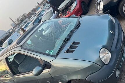 Renault Twingo 160.000 km 2.700 &euro; Bonn 53227