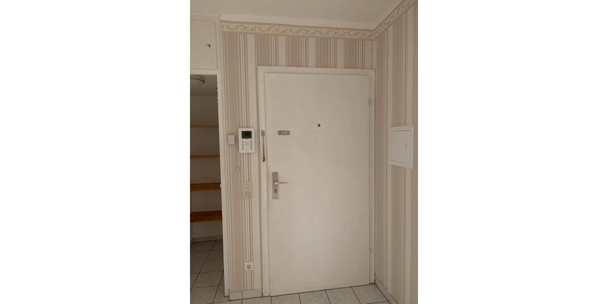 Erdgeschoßwohnung Bonn Tannenbusch - 3 Zimmer, 76 m&sup2;, 230.000&euro; | Angebot:26846721