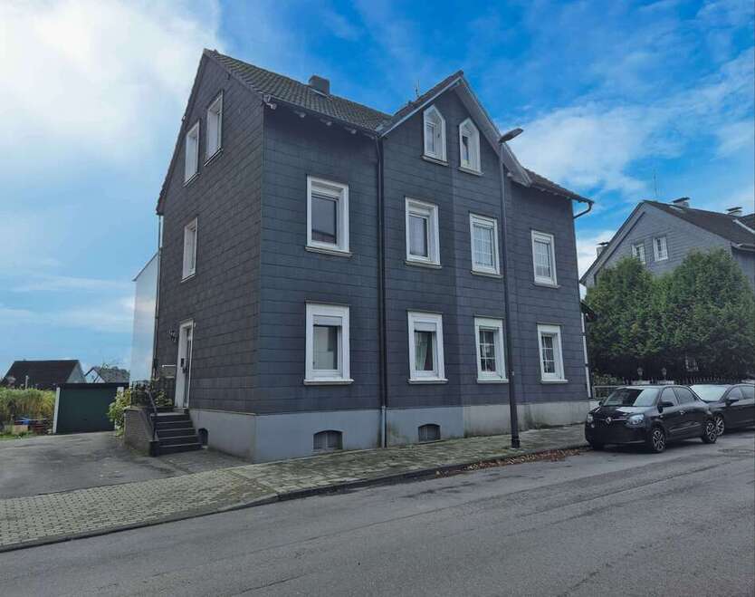 Haus zum Kaufen in Remscheid 230.000 € 145 m² 6 zimmer