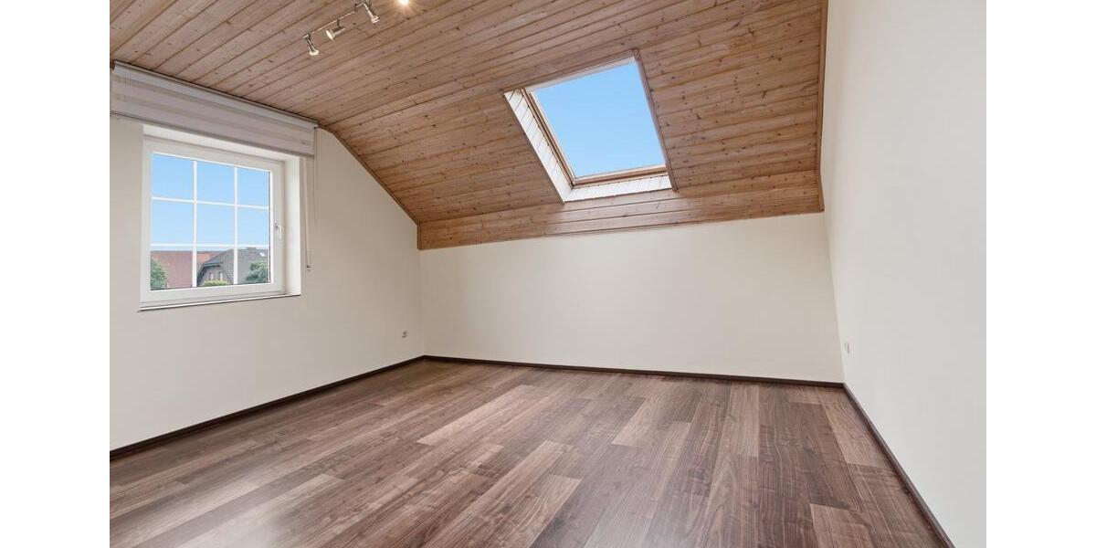 Einfamilienhaus Bergheim - 5 Zimmer, 165 m&sup2;, 685.000&euro; | Angebot:26891935