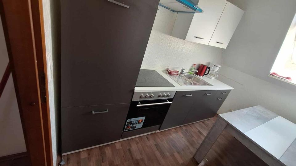 Große Monteurunterkunft – 13 Zimmer – 13 zimmer