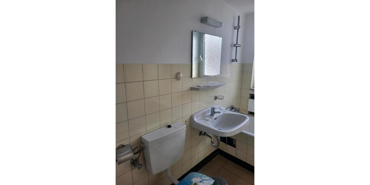 Etagenwohnung Bonn Hardtberg - 3 Zimmer, 66 m&sup2;, 216.000&euro; | Angebot:24784179