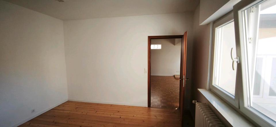 Etagenwohnung Bonn Friesdorf - 2 Zimmer, 68 m&sup2;, 780&euro; | Angebot:26408231