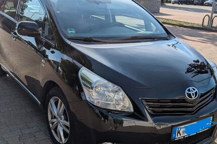 Toyota Verso 278.000 km 3.950 &euro; Köln 51109