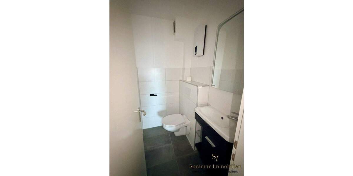 Etagenwohnung Brühl - 3 Zimmer, 74 m&sup2;, 1.200&euro; | Angebot:25738901