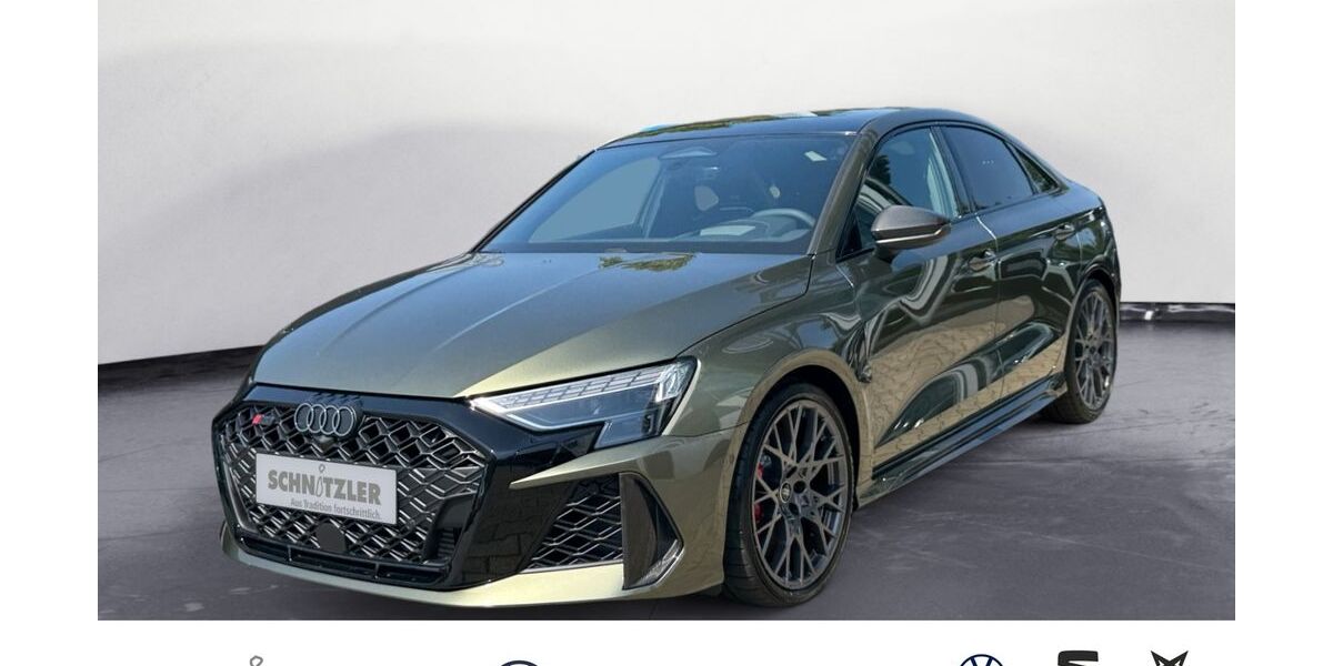 Audi RS3 2.000 km 82.980 &euro; Hilden 40721