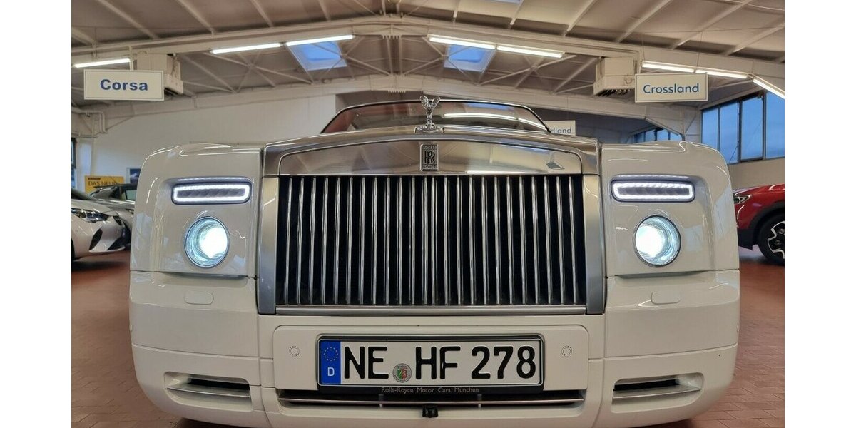 Rolls Royce Phantom Drophead Bespoke Spezial 21.800 km 195.000 &euro; HAAN 42781