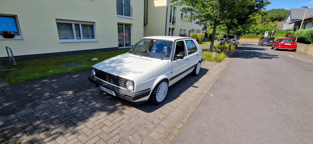 VW Golf 221.776 km 3.000 &euro; lohmar 53797