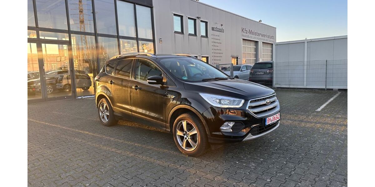 Ford Kuga 84.000 km 14.980 &euro; Erftstadt 50374
