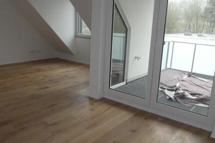 Neue helle Dachgeschoßwohnung mit moderner Heiztechnik im Energiesparhaus Bonn-Endenich - Wohnung Bonn Dransdorf | Angebot:27302388
