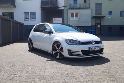 VW Golf 78.500 km 17.150 &euro; Solingen 42651