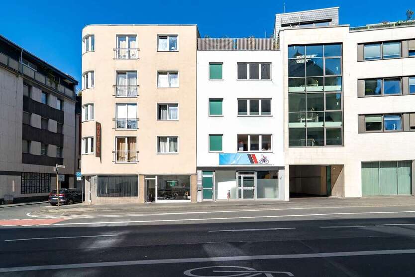 Haus zum Kaufen in Köln 1.700.000 € 339.3 m² 6 zimmer