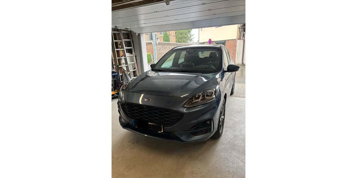 Ford Kuga 74.987 km 17.950 &euro; Elsdorf 50189