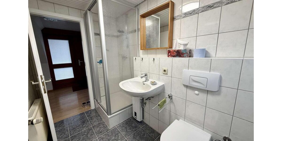 Dachgeschoßwohnung Neunkirchen-Seelscheid Seelscheid - 2 Zimmer, 66 m&sup2;, 450&euro; | Angebot:25230754