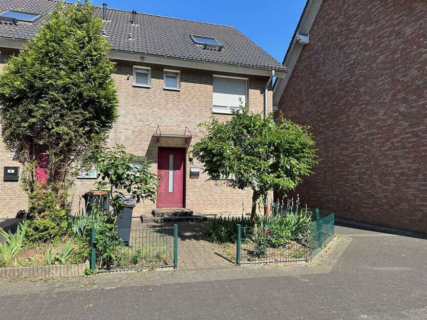 Haus zum Kaufen in Köln 499.000 € 130 m² 5 zimmer