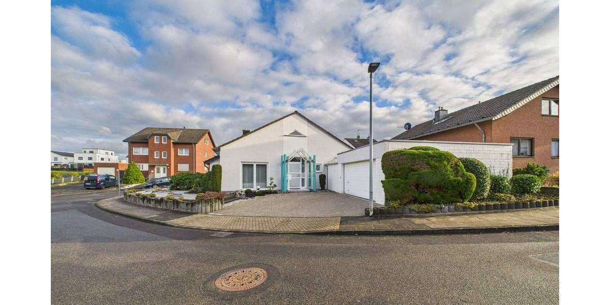 Einfamilienhaus Erftstadt Bliesheim - 5 Zimmer, 173 m&sup2;, 577.000&euro; | Angebot:24357392