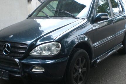 Mercedes-Benz ML 270 386.000 km 3.550 &euro; Köln 50735