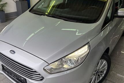 Ford Galaxy 134.694 km 17.777 &euro; Köln 50829