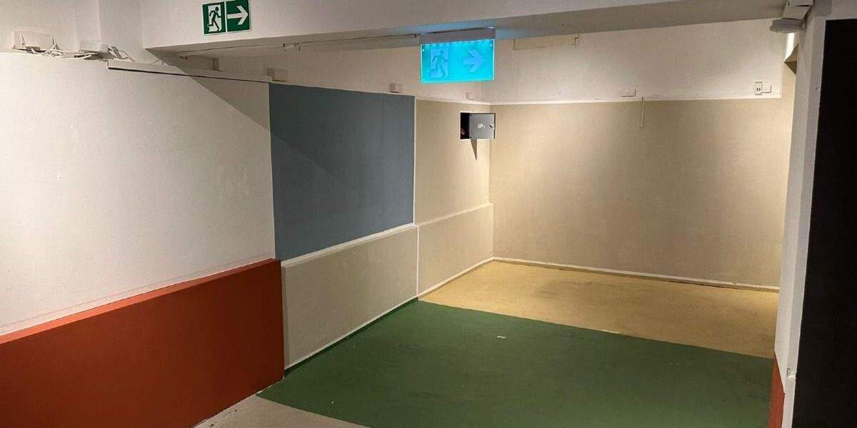 Köln Altstadt: Vielseitige Gewerbefläche mit 2 verbundenen Etagen u. kl. Außenbereich ab ca. 32026 zimmer