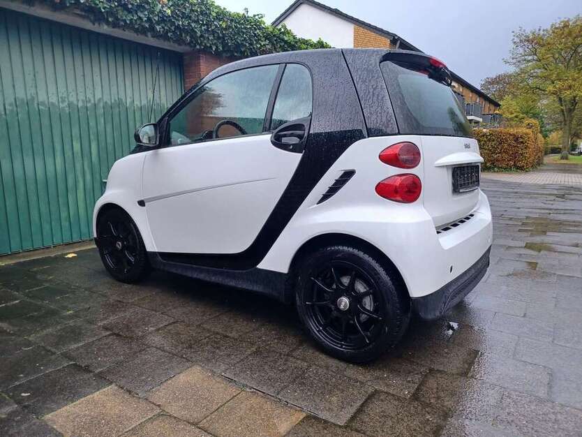 Smart forTwo 98.250 km 4.750 € Neuss 41462