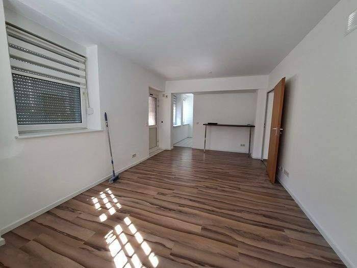 Etagenwohnung Bonn Zentrum - 2 Zimmer, 43 m&sup2;, 450&euro; | Angebot:26863176