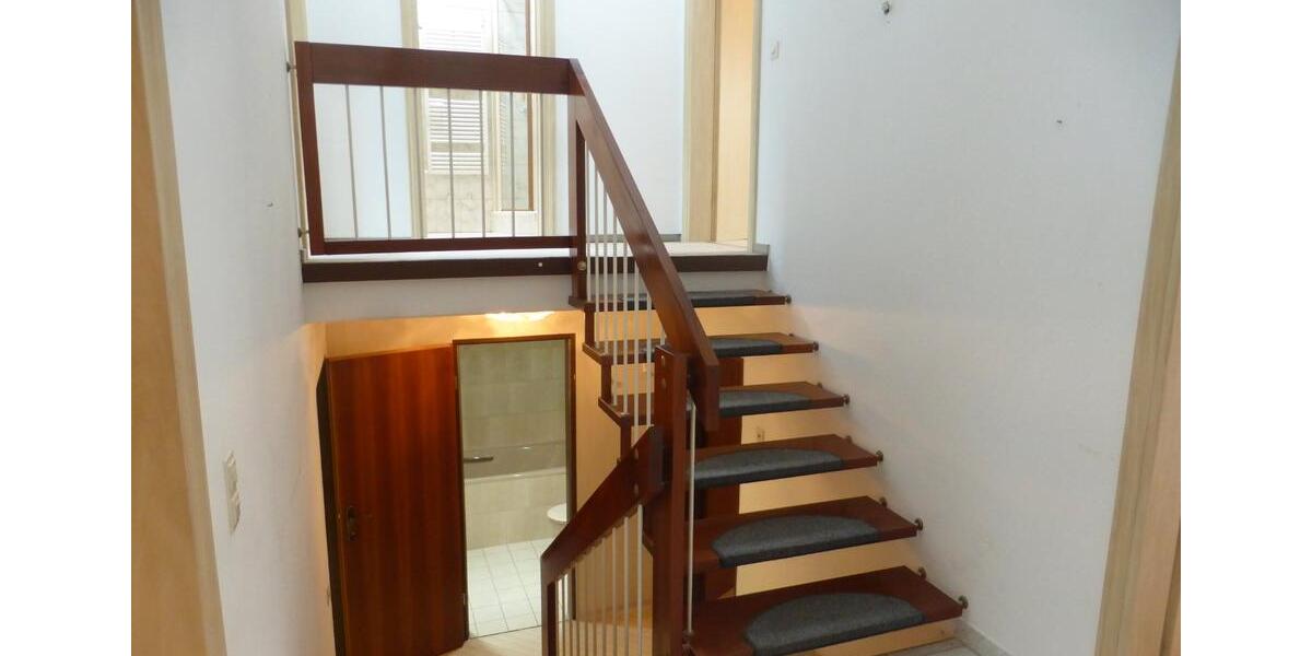 Reihenhaus Bonn Tannenbusch - 3 Zimmer, 110 m&sup2;, 425.000&euro; | Angebot:26809545