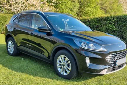 Ford Kuga 14.780 km 25.990 &euro; Bergheim 50129