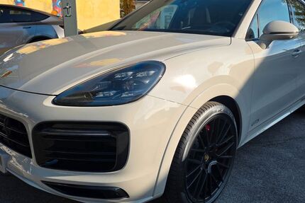 Porsche Cayenne 36.900 km 85.900 € Düsseldorf 40227