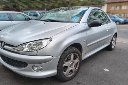 Peugeot 206 111.000 km 1.990 &euro; Köln 50735