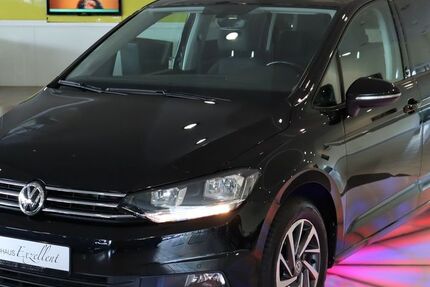 VW Touran 97.672 km 18.750 &euro; Troisdorf (Köln/Bonn) 53842