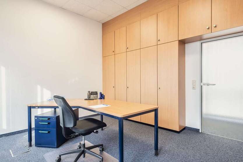 Büro in Troisdorf 469,64 € 22.42 m²